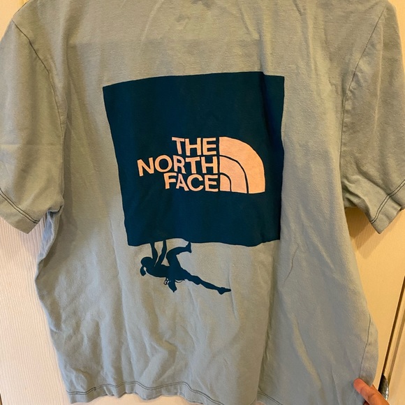 The North Face tee- rock climbing - Picture 2 of 5